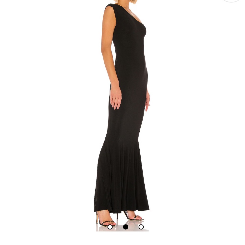 Norma Kamali One Shoulder Fishtail Gown in Black, XS